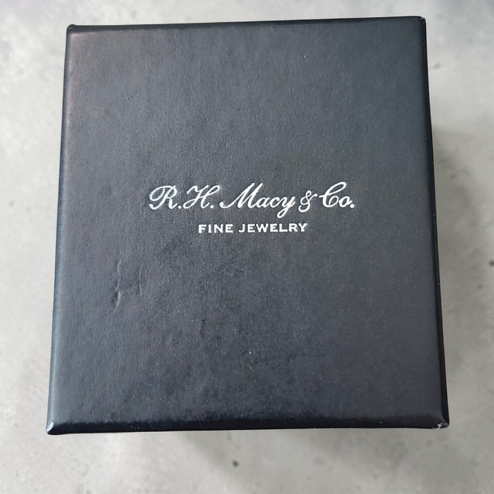 R.H. Macy & Co. Fine Jewelry Black Empty Gift Box